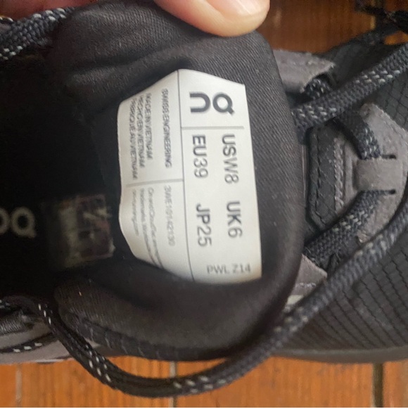 On Running Cloudrunner 2 Waterproof - W8 - Picture 4 of 5